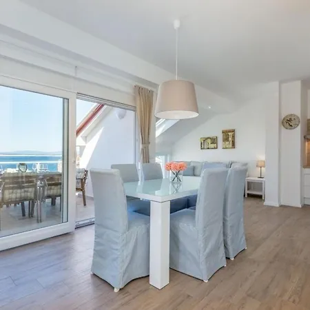 Appartamento In Mit Terrasse Crikvenica